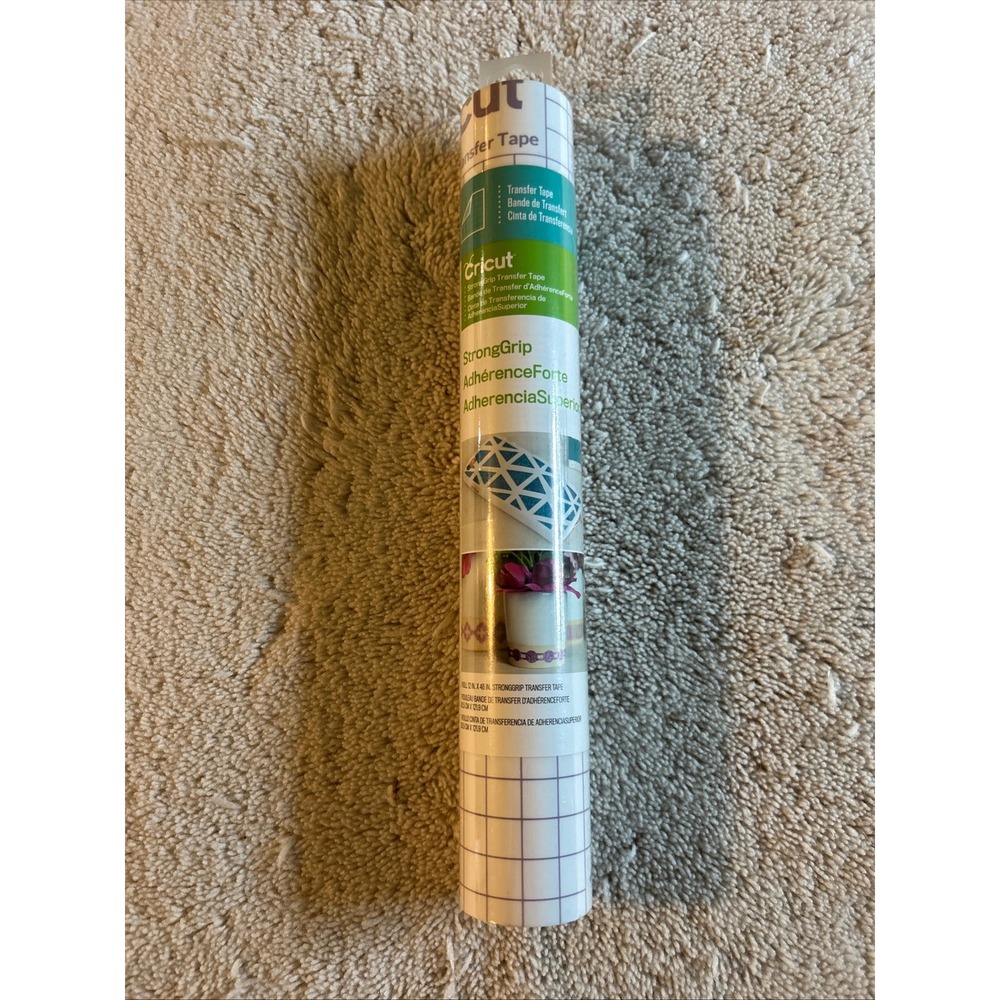 Cricut‎ StrongGrip Transfer Tape 12 x 48 inch Roll for Glitter Vinyl 2003574